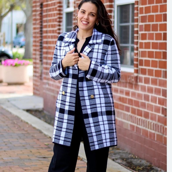 Kasper Monochrome Plaid Trench Coat - Picture 10 of 10